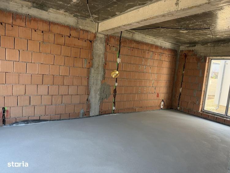 Casă cu 4 camere cu Teren 350 Mp în Central
