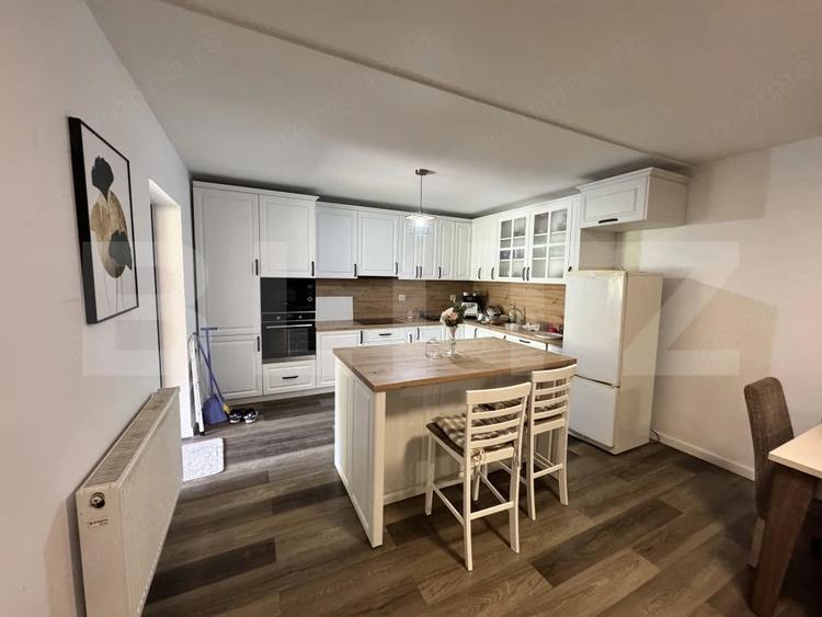 Casă cu Teren 2800 Mp în Guruslău