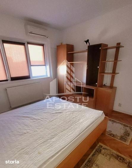 Apartament cu 3 camere, mobilat în Soarelui