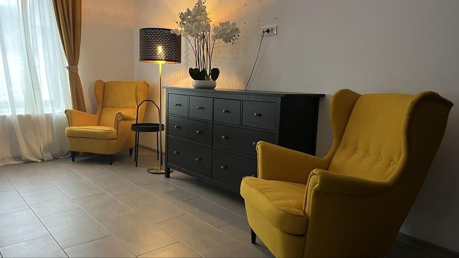 Apartament cu 2 camere decomandat în Centrul Istoric