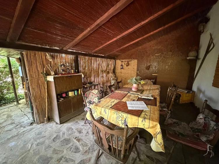 Casă cu Teren 1215 Mp în Ant