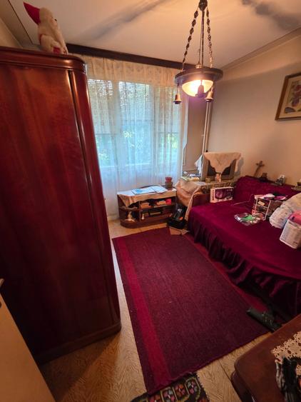 Apartament cu 3 camere decomandat în Drumul Taberei