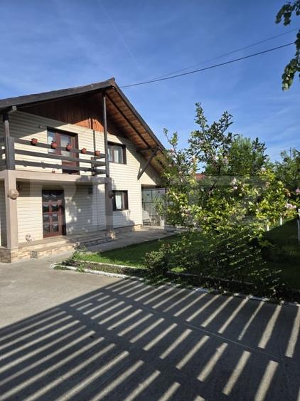 Casă individuală cu 3 camere cu Teren 600 Mp în Moreni