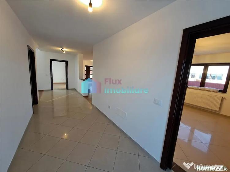 Casă cu 6 camere cu Teren 759 Mp în Liteni (Moara)