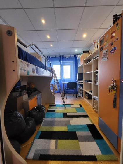 Apartament cu 4 camere decomandat, mobilat în Păcurari