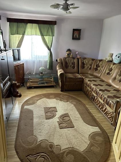 Casă cu 4 camere în Popoveni