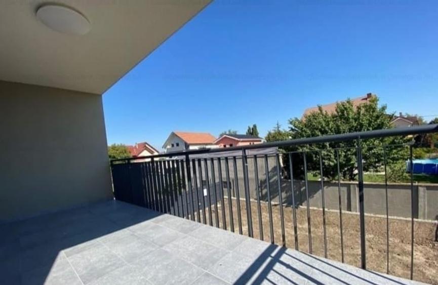 Apartament cu 4 camere în Dumbrăvița