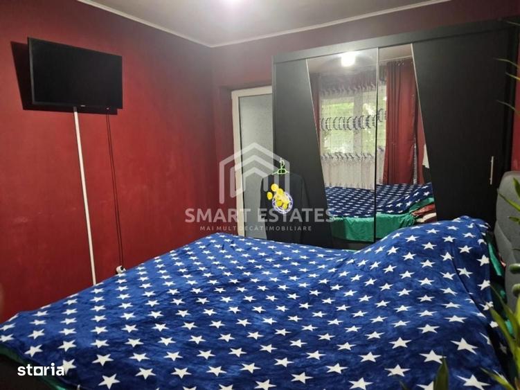 Apartament cu 3 camere semidecomandat în Berceni