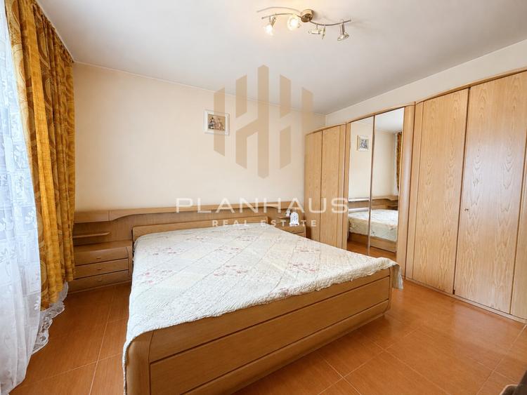 Casă cu 5 camere cu Canalizare în Central