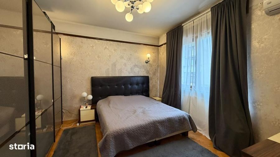 Casă cu 4 camere în Polonă