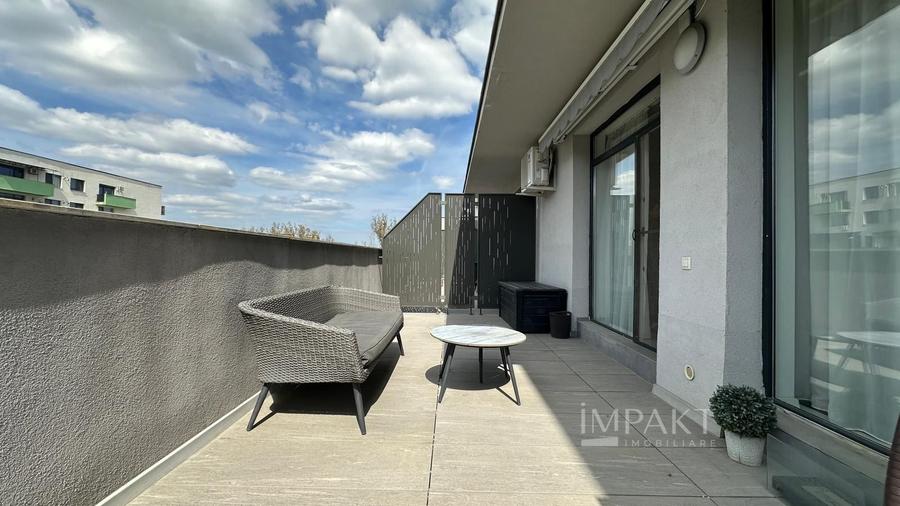 Penthouse cu 4 camere semidecomandat, mobilat în Gheorgheni