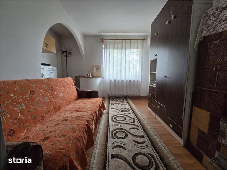 Apartament cu 4 camere semidecomandat în Stupini