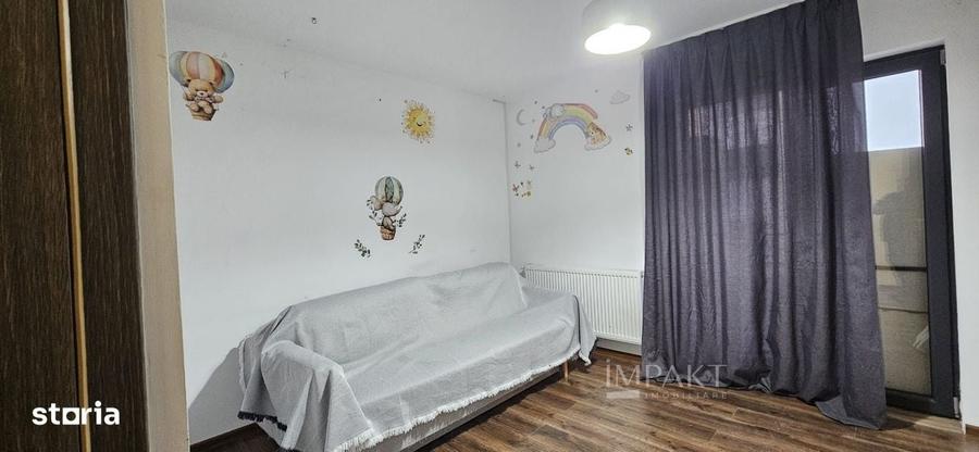 Apartament cu 3 camere semidecomandat în Florești