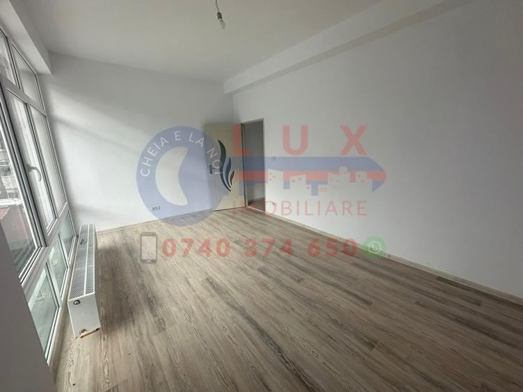 Apartament cu 3 camere decomandat în Babadag