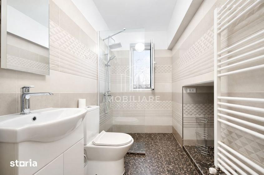 Casă cu 6 camere cu Teren 420 Mp în Bună Ziua