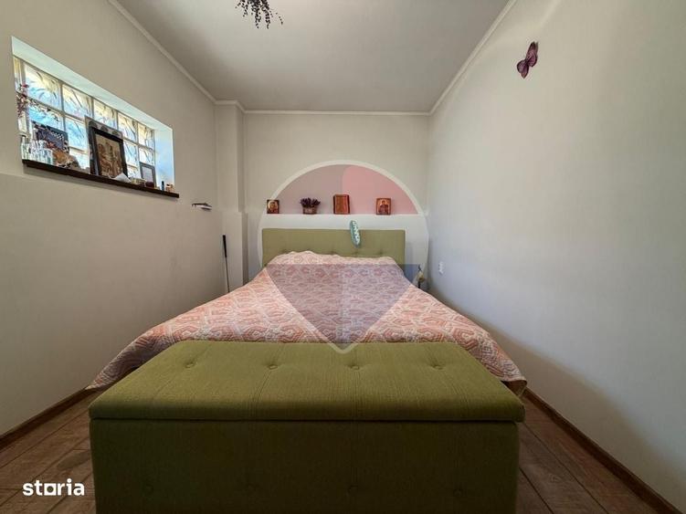 Casă cu 4 camere în Tătărăști