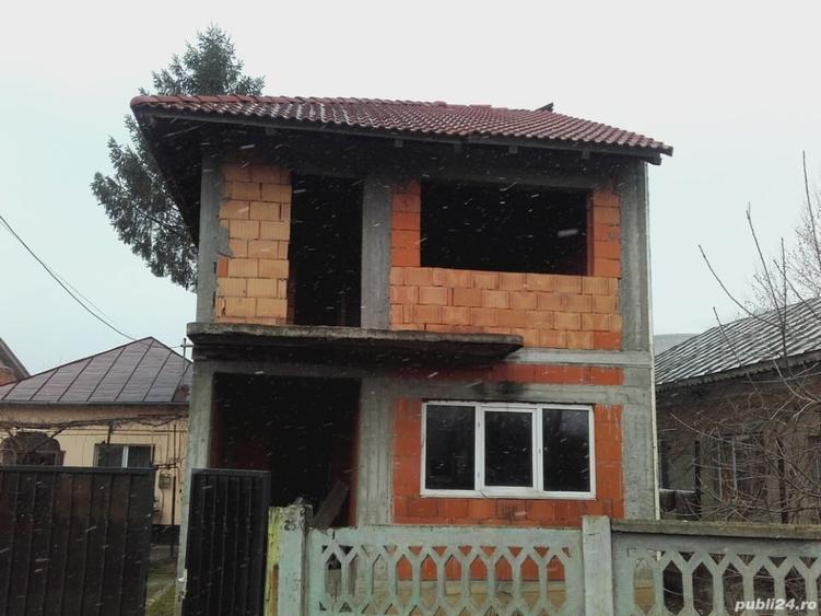 Casă individuală cu 4 camere cu Teren 314 Mp în Bariera Vâlcii