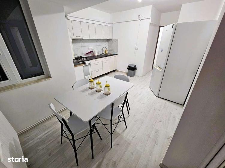 Apartament cu 3 camere decomandat în Ultracentral