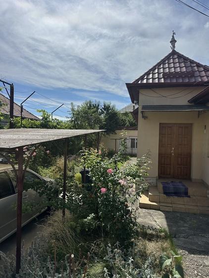 Casă cu 3 camere în Central