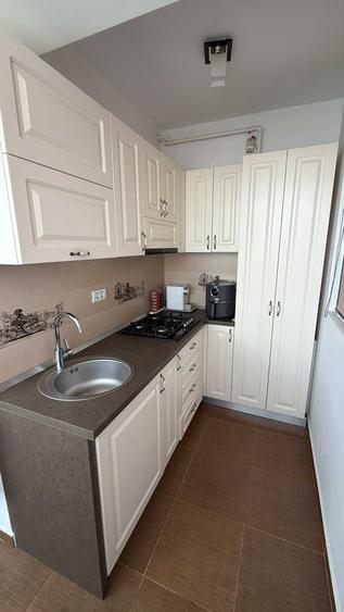 Apartament cu 2 camere decomandat în Roșu