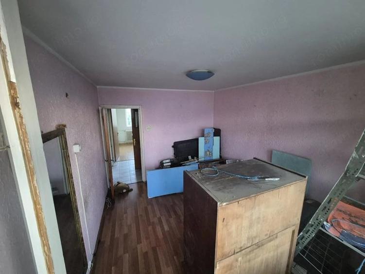 apartament 3 camere langa Metrou 1 Decembrie - 5