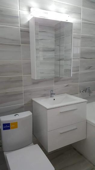 Apartament cu 2 camere semidecomandat în Gorjului