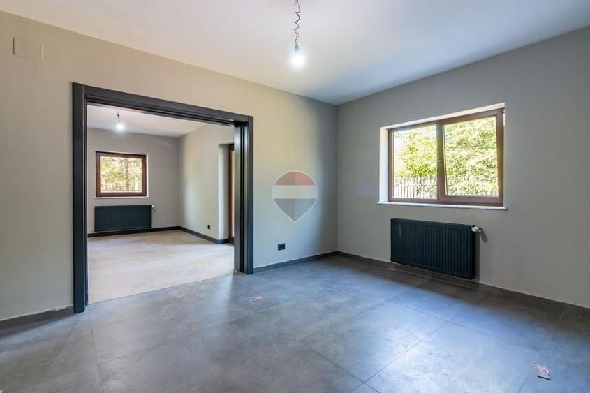 Casă individuală cu 5 camere cu Teren 599 Mp în Corbeanca