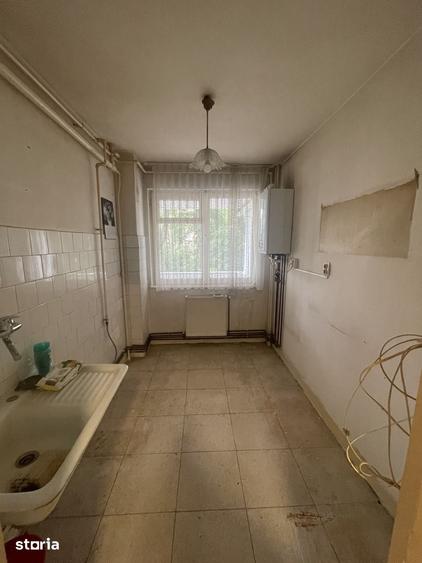 Apartament cu 3 camere în Aleea Carpați