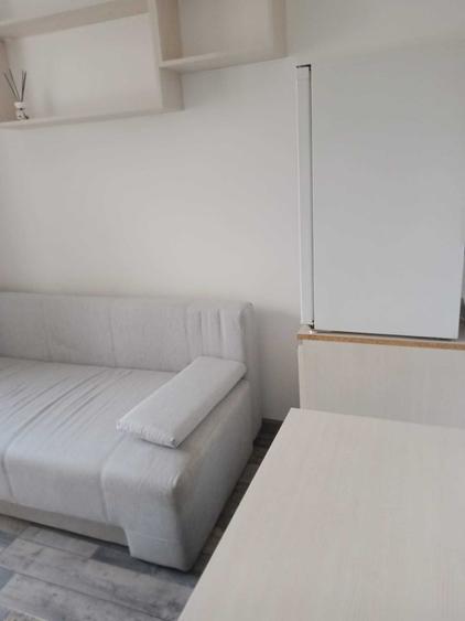 Garsonieră decomandată în Exterior Vest