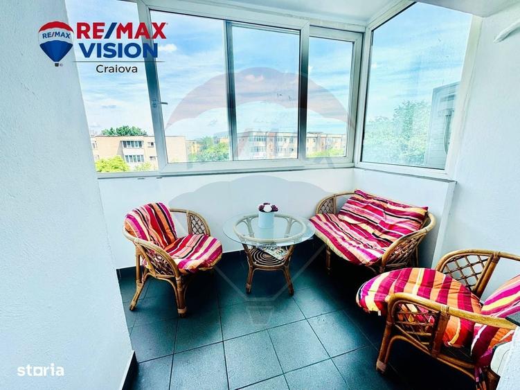 Apartament cu 4 camere de vanzare in zona Central - 3