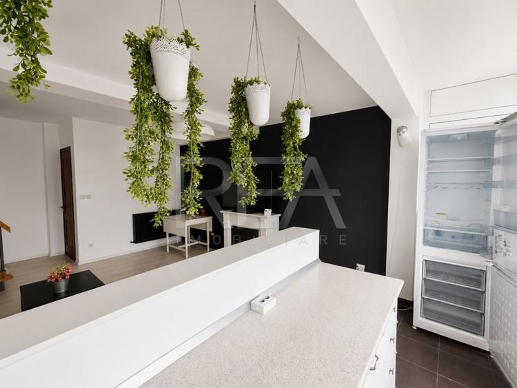 Apartament cu 3 camere decomandat, mobilat în Titan