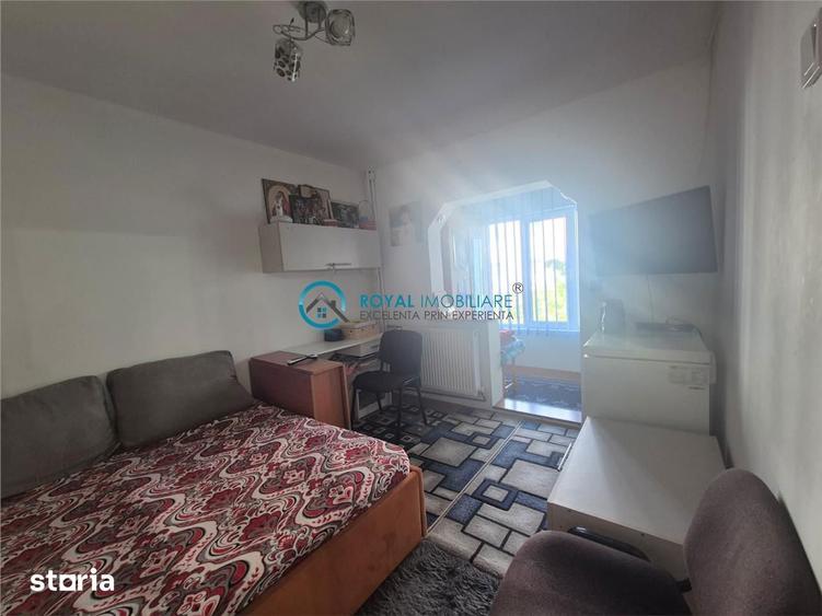 Apartament cu 3 camere decomandat în Cantacuzino