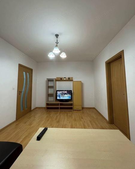 Apartament cu 3 camere decomandat în Militari