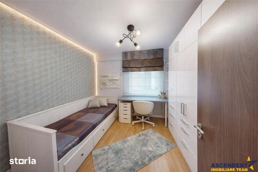 Apartament cu 4 camere, mobilat în Central