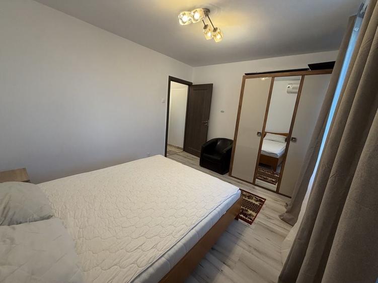 Apartament cu 2 camere decomandat în Cornișa