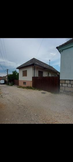 Casă cu 2 camere în Baciu