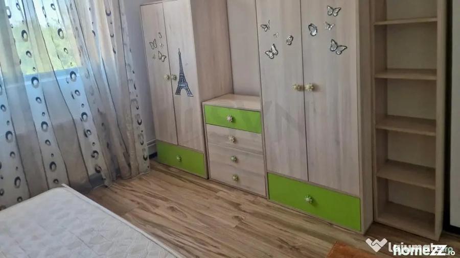 Apartament cu 3 camere decomandat în Colentina