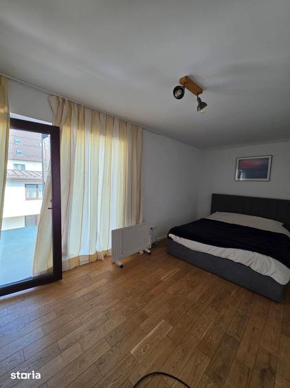 Casă cu 5 camere cu Teren 311 Mp în Central