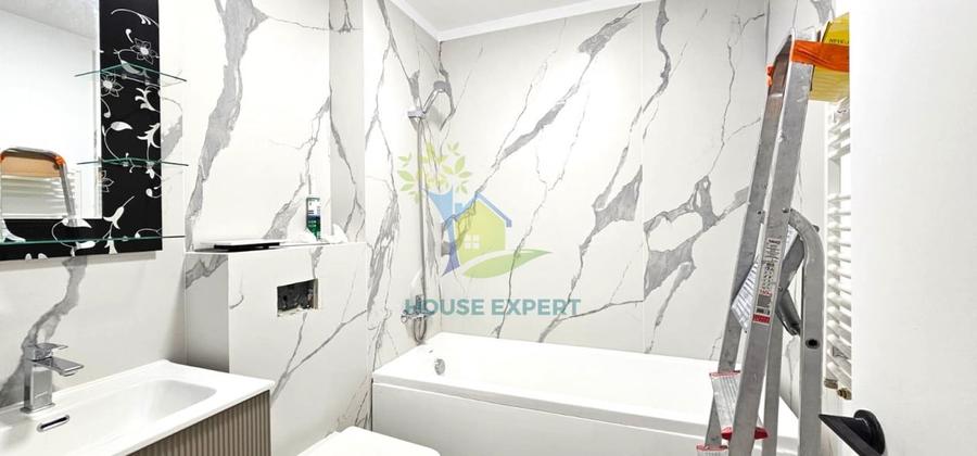 Apartament cu 3 camere semidecomandat în Aviației
