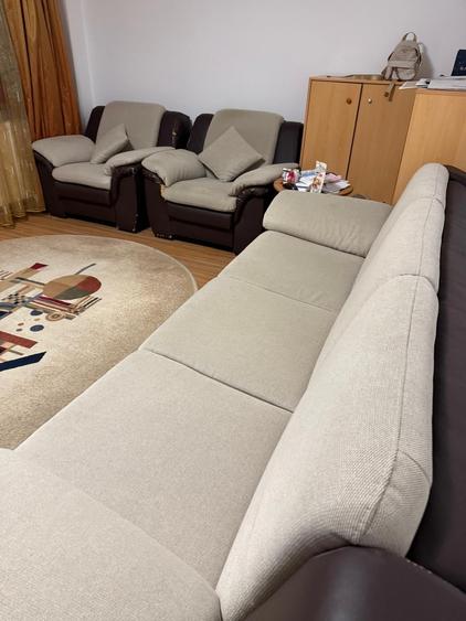 Apartament cu 4 camere decomandat în Colentina
