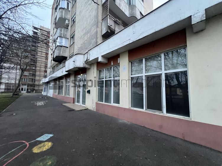Spațiu comercial, de 230.57000732422 mp, în Cantemir