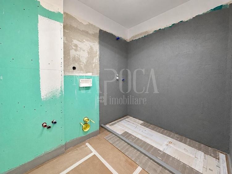 Apartament cu 3 camere semidecomandat în Între Lacuri
