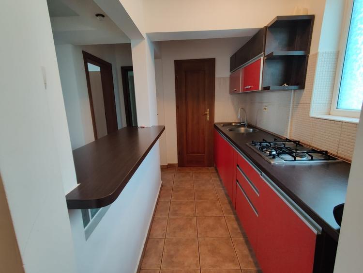 Apartament cu 2 camere semidecomandat, mobilat în Centrul Istoric