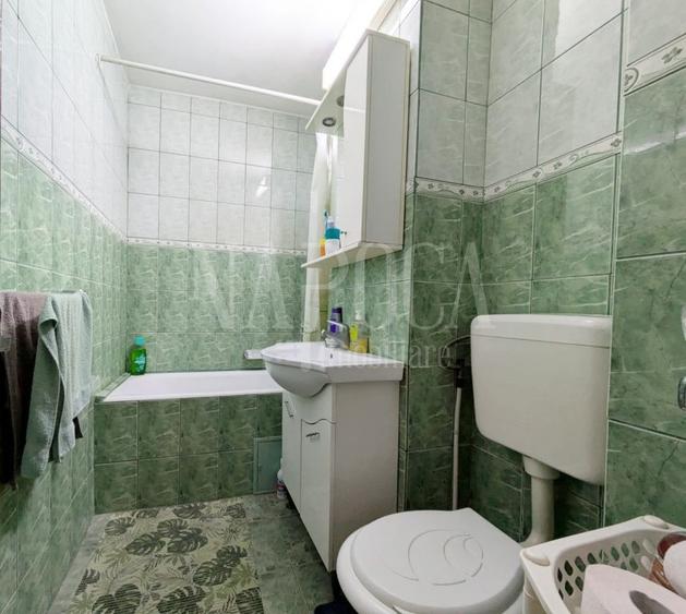 Apartament cu 4 camere decomandat în Central