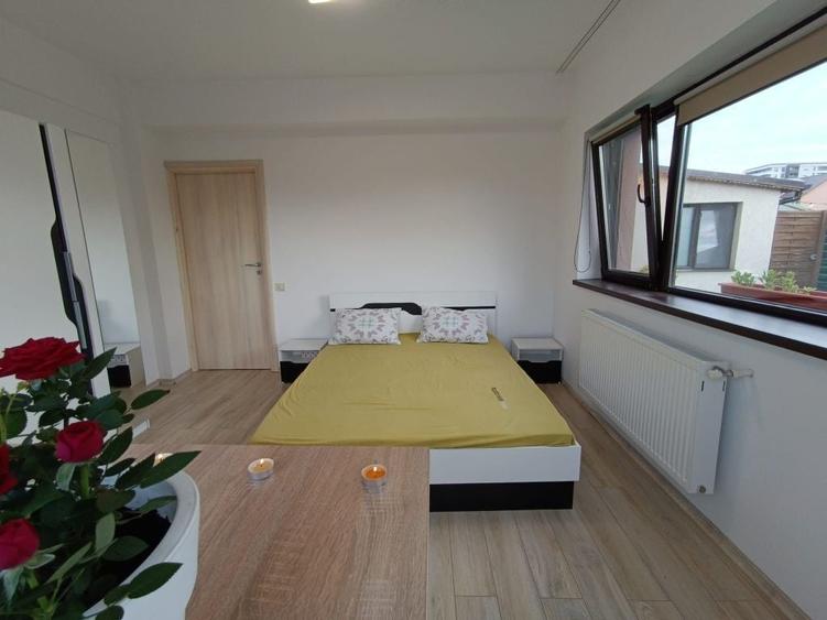 Apartament cu 3 camere semidecomandat în Central