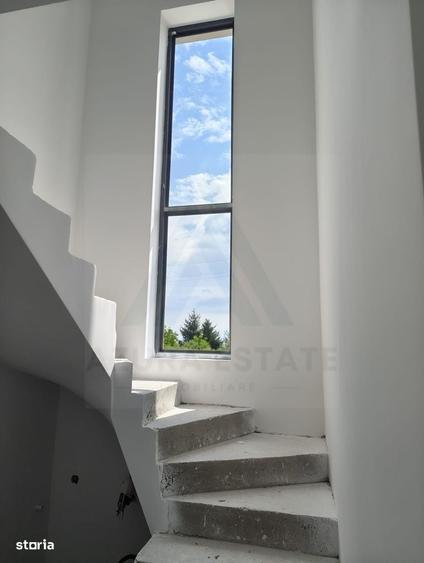Casă cu 4 camere în Cristian
