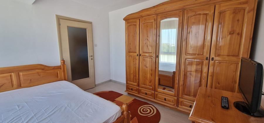 Apartament cu 3 camere în Nufărul