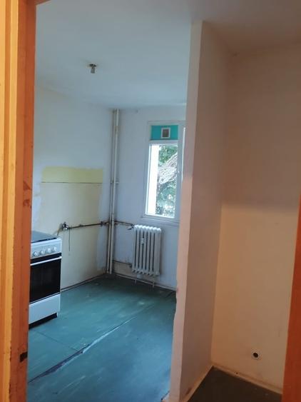 Apartament cu 2 camere decomandat în Drumul Taberei