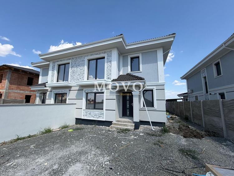 Duplex cu 4 camere cu Teren 300 Mp în Săcălaz