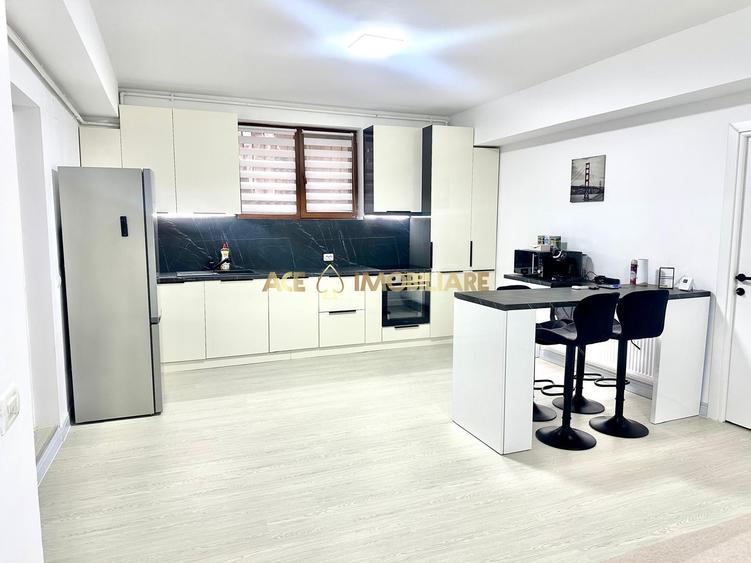 Apartament cu 3 camere semidecomandat, mobilat în Jiului